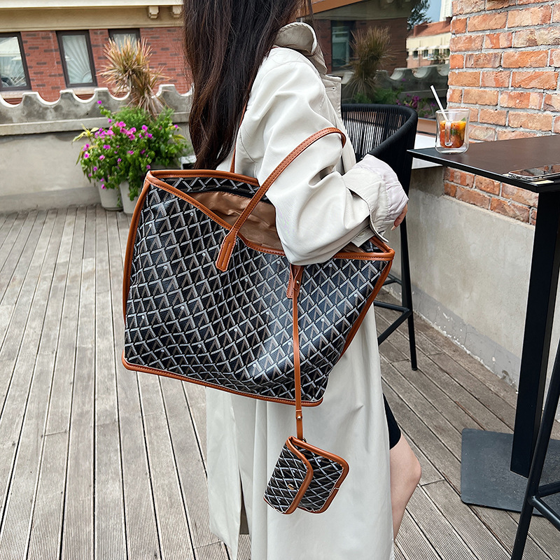 Fashionable Versatile Tote Bag - Embroidery Class review and price